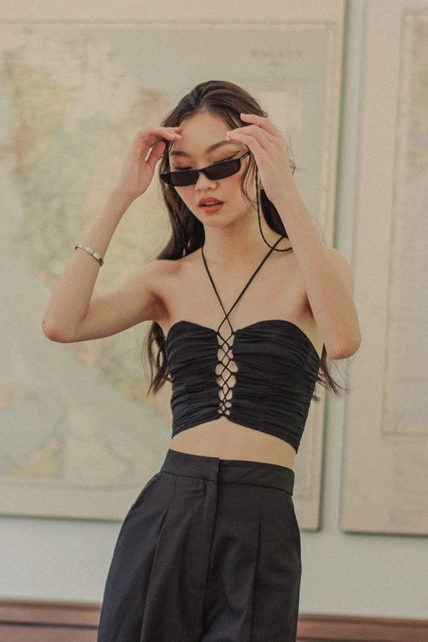 Intertwined Top in Black