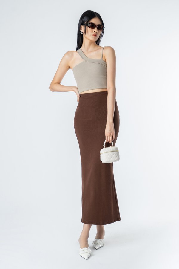 Isolate Top in Taupe Beige