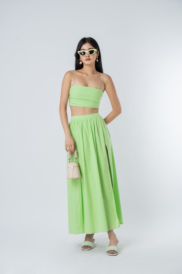 Holidate Skirt in Green