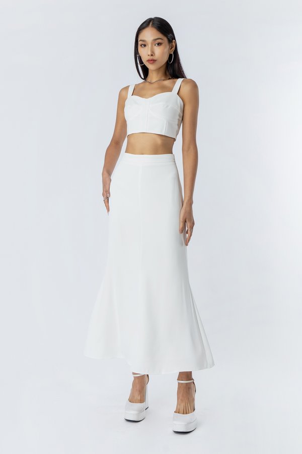 First Class Skirt in White
