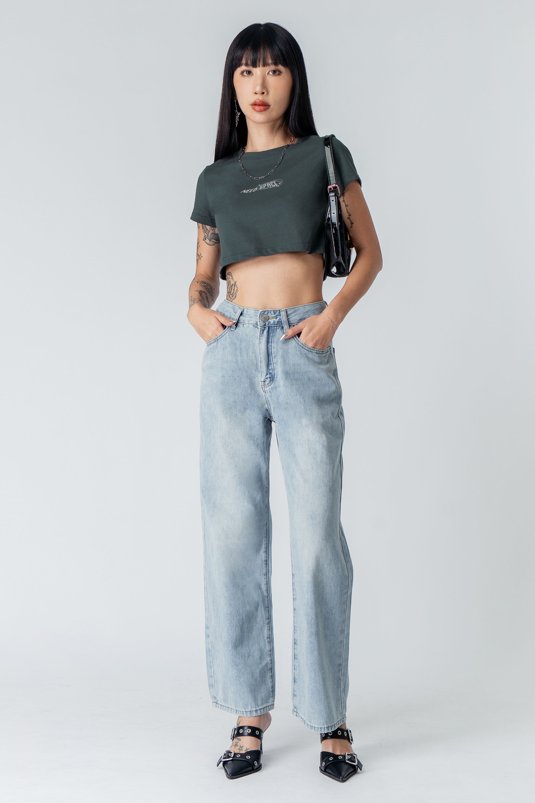 Straight Cut Jeans in Light Wash | Young Hungry Free