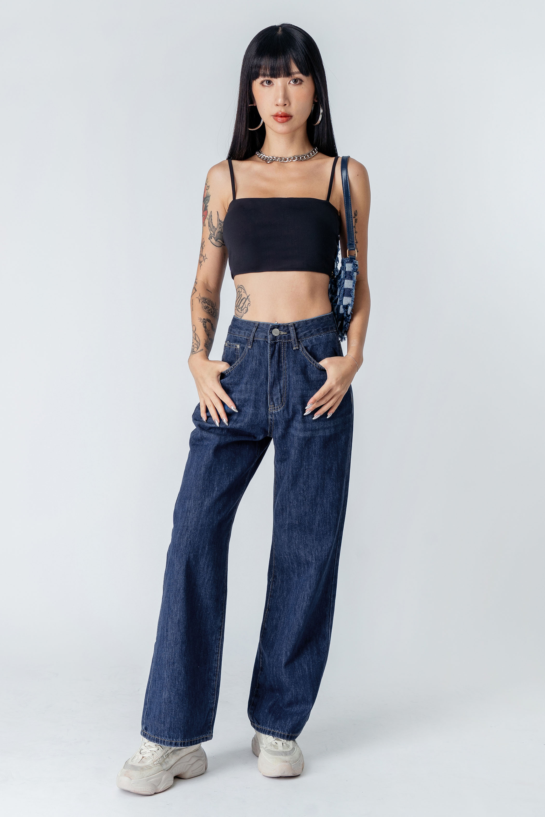 Black straight Cut Denim Jeans with Raw Hem for Women
