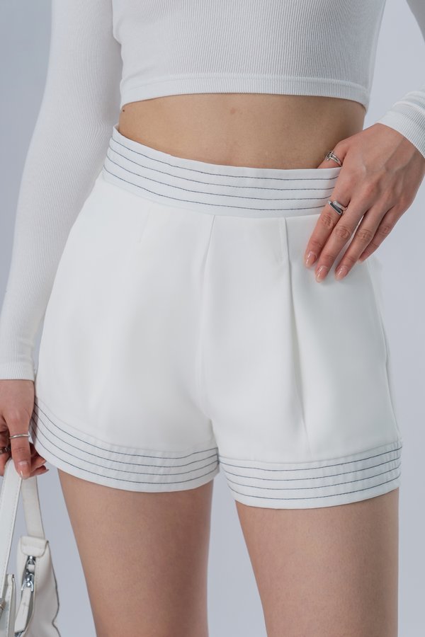 Soigne Shorts in White