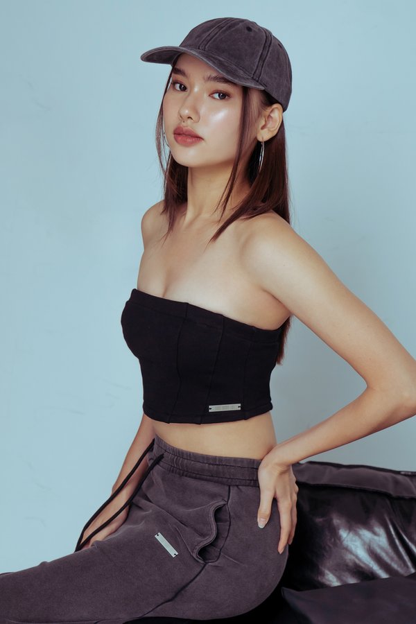 Idle Top in Black