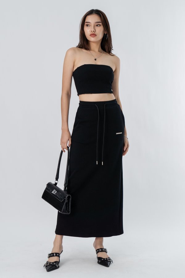 Lax Skirt in Black