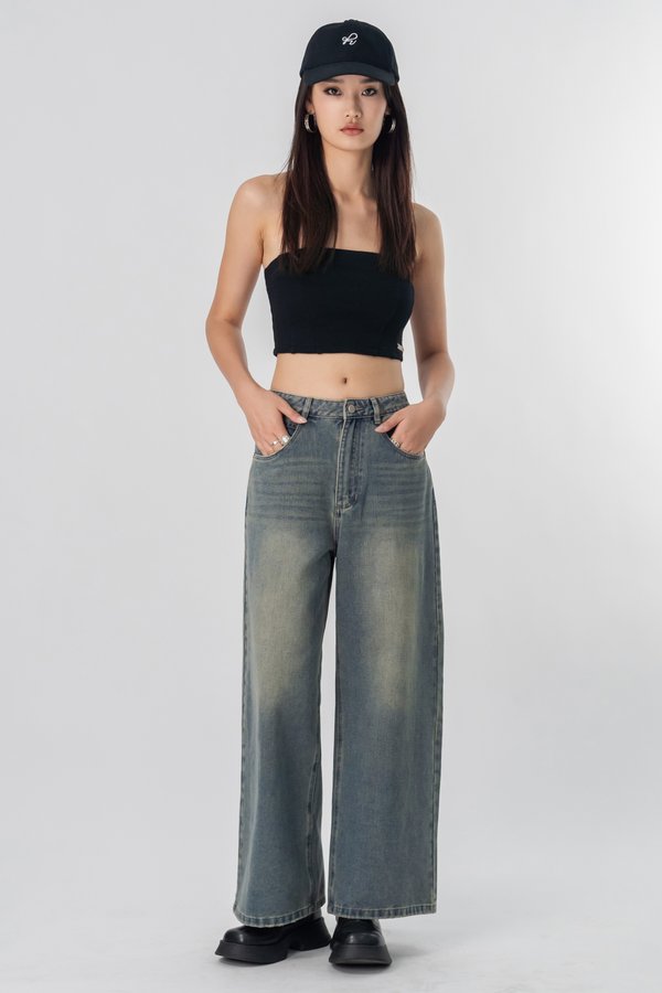 The Low Rise Jeans in Vintage Wash