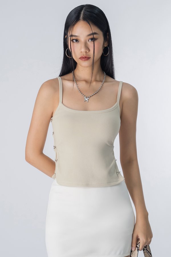 Clasp Top in Ash Ivory