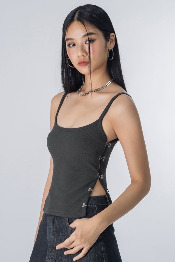 Clasp Top in Dark Grey