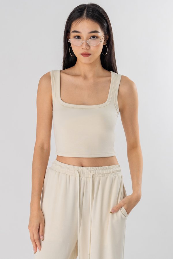 Dailies Top in Butter Cream