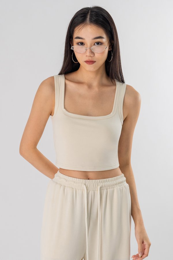 Dailies Top in Butter Cream