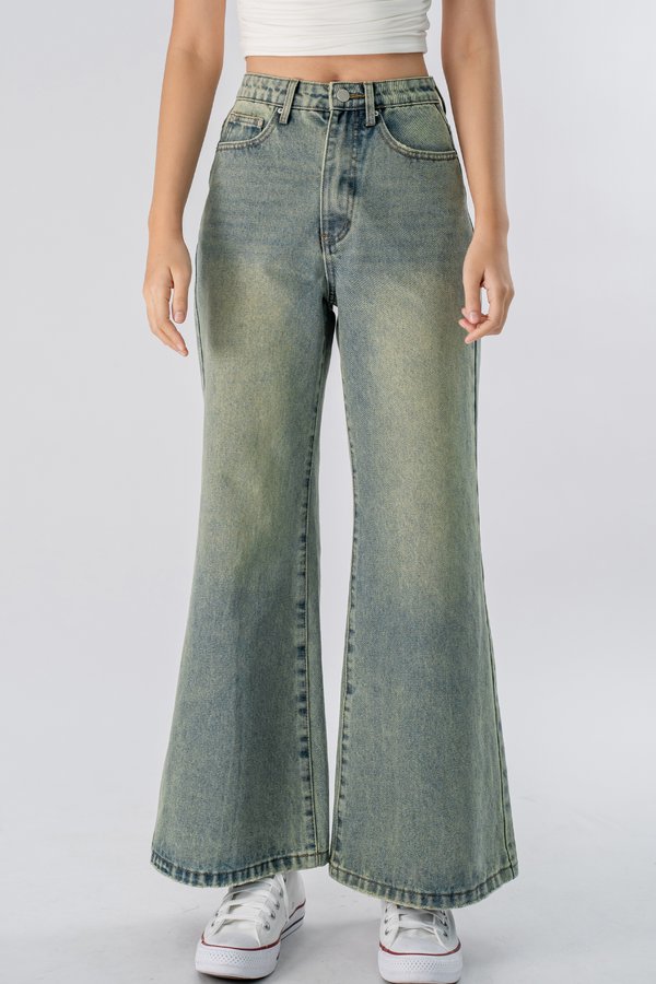 90s Jeans V2 in Light Vintage Wash