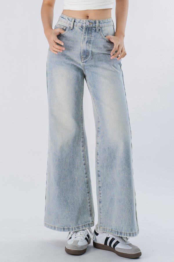 Petite | 90s Jeans V2 in Light Wash