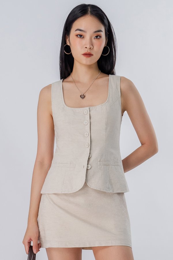 Court Buttoned Linen Vest Top in Clay Beige