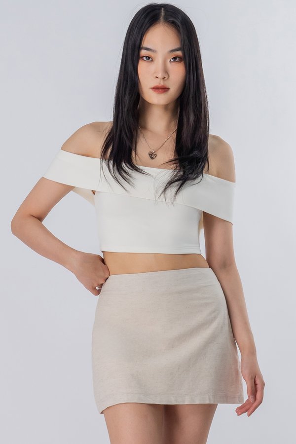 Courted Linen Mini Skirt in Clay Beige