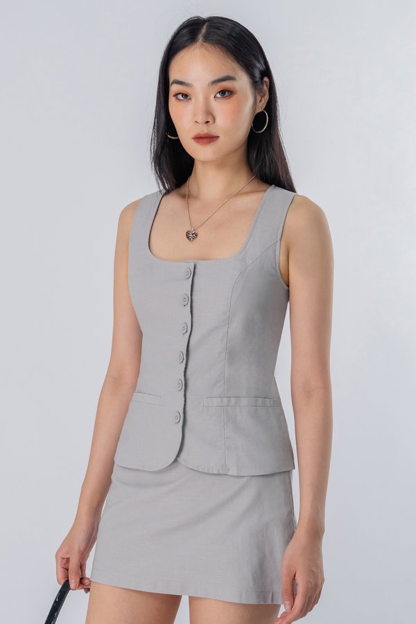 Court Vest Top in Glacier Grey