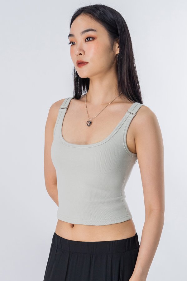 Composition Buckle Basic Top in Concrete Grey