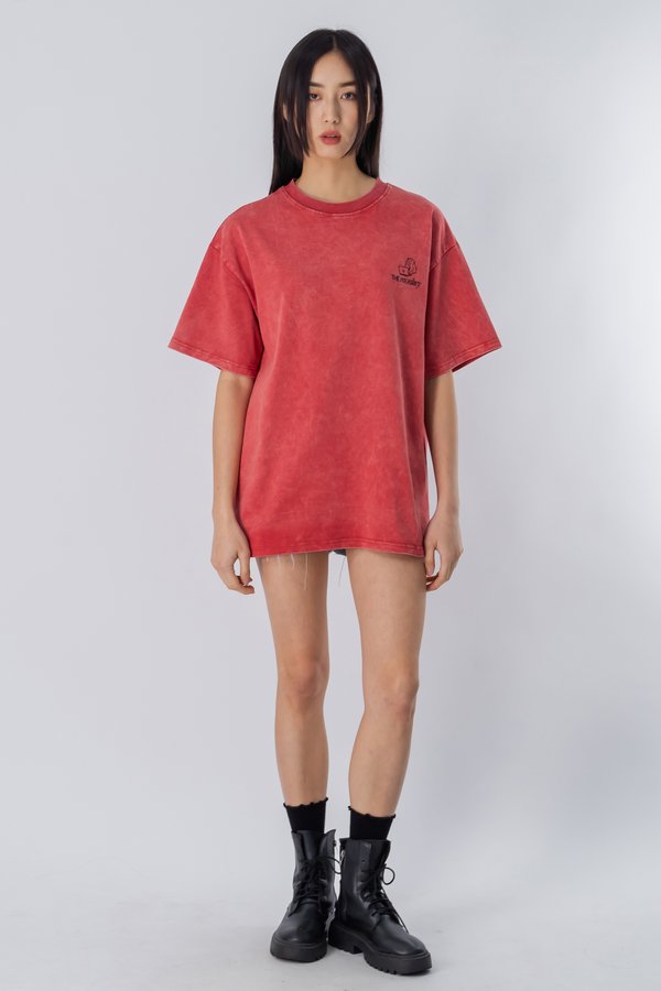 The Monkey Tee in Red Wood Wash