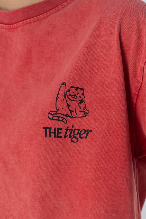 The Tiger Tee in Red Wood Wash