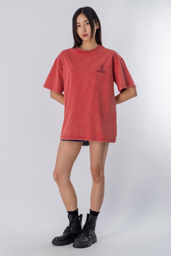 The Dragon Tee in Red Wood Wash