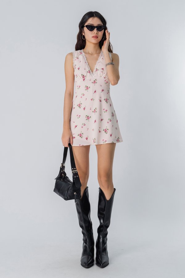 Blossom Floral Lace Dress in Pearl Pink