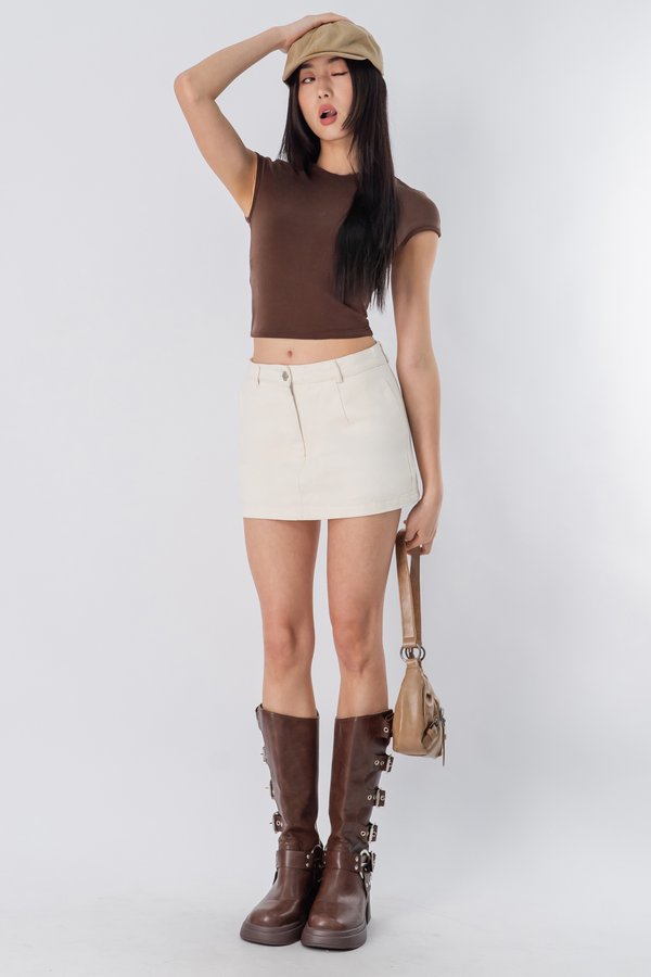 Seize Mid Waisted Skirt in White