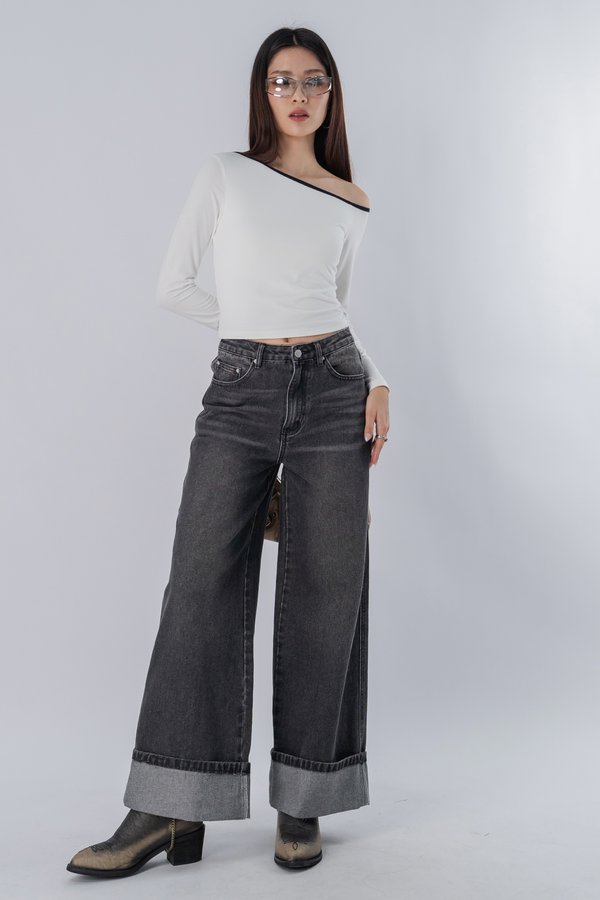 Pucker Cuffed Wide Leg Jeans in Grey Wash