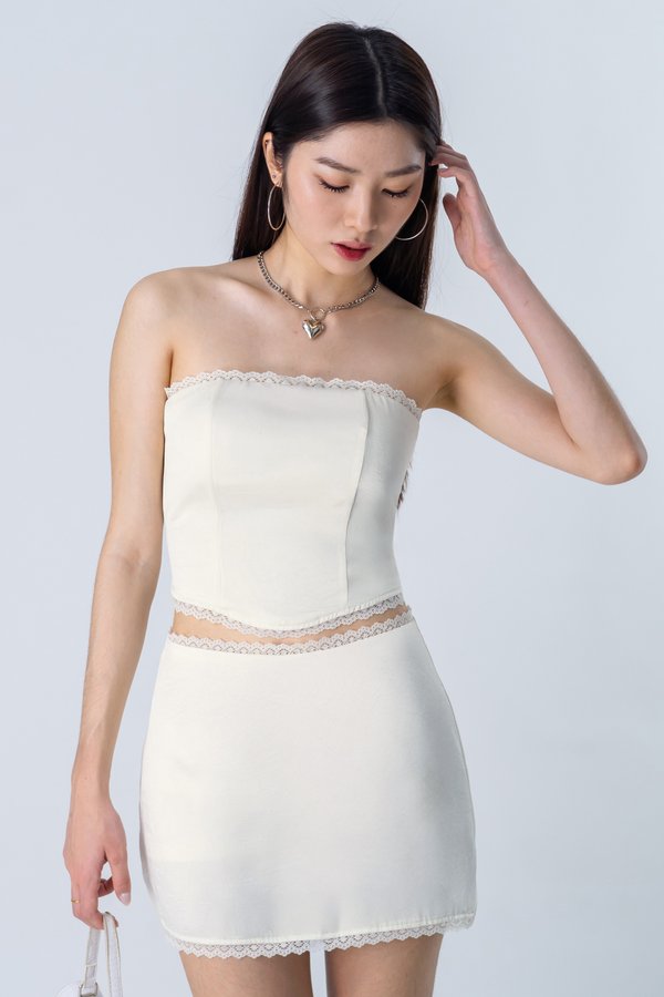 Proceed Satin Lace Trim Skirt in White