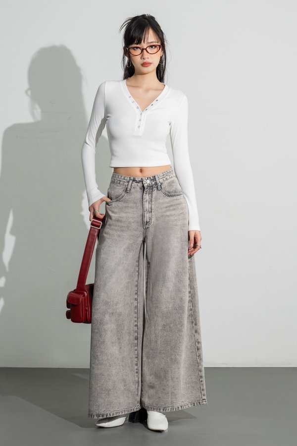PETITE | Mega Baggy Jeans in Vintage Grey Wash