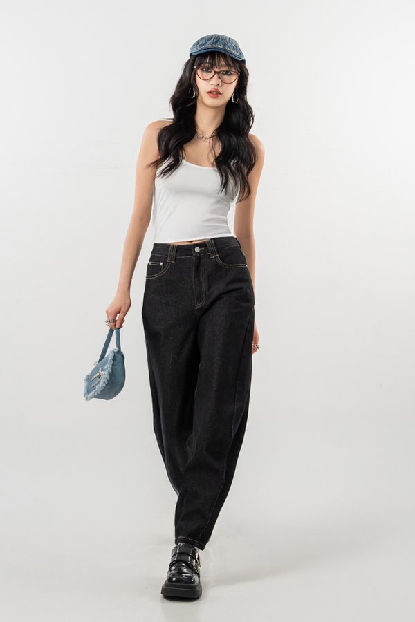Barrel Jeans in Coal Black