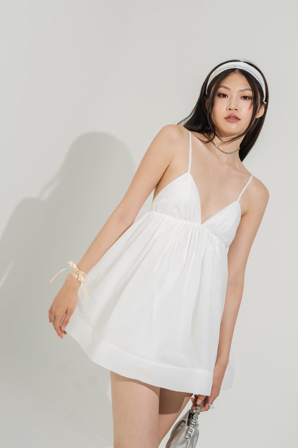 Dewy Flare Padded Dress in White