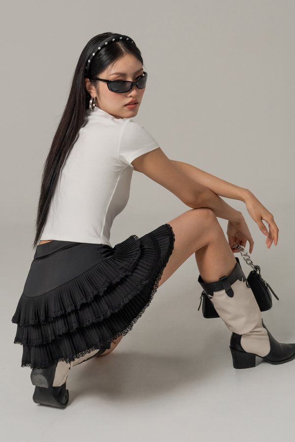Ever After Tiered Lace Skirt in Black