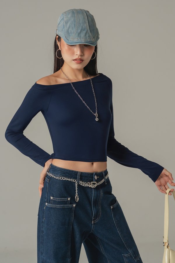 Shrug Off Relax Top in Navy