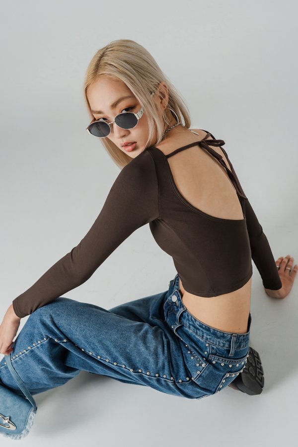 Lumbar Tie Back Sleeve Top in Chocolate