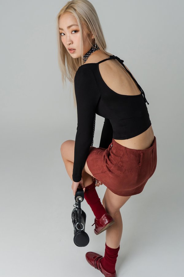 Lumbar Tie Back Sleeve Top in Black