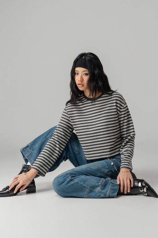 Cozee Stripe Relax Top in Mixed Grey