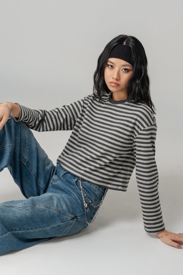 Cozee Stripe Relax Top in Mixed Grey