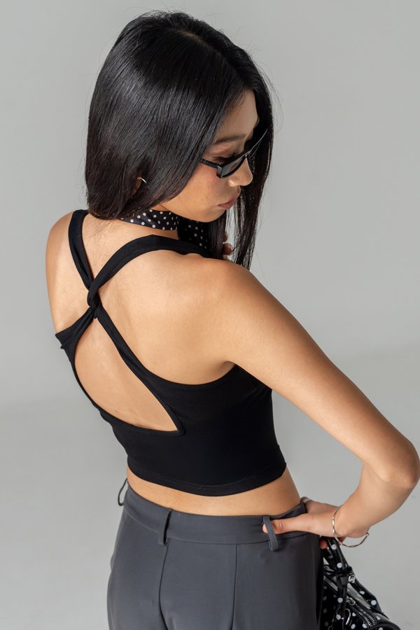 Interwind Basic Tank Top in Black