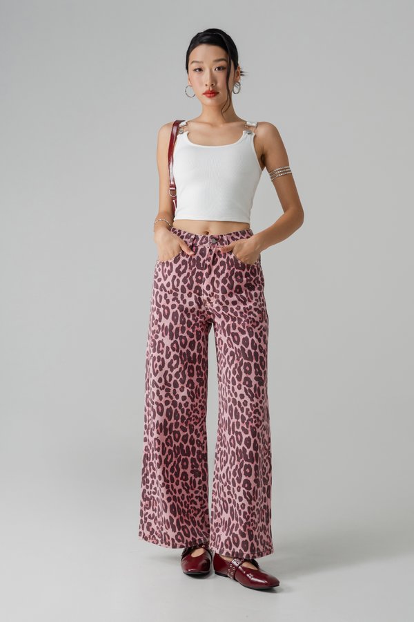 Prolonged Straight Cut Jeans in Pink Leopard