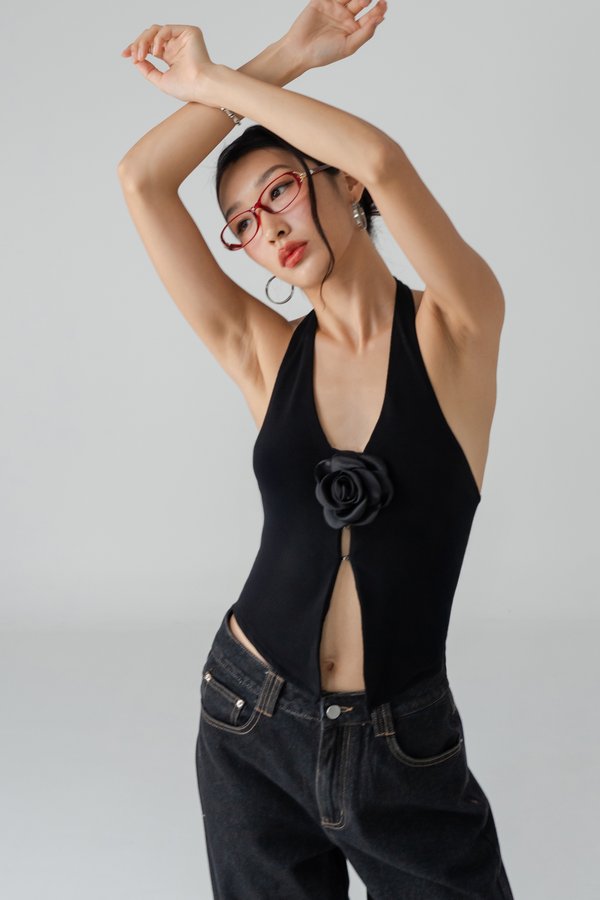 Corsage Padded Hooked Top in Black