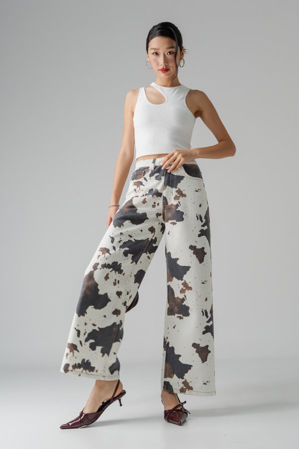 Prolonged Straight Cut Jeans in Cow Print