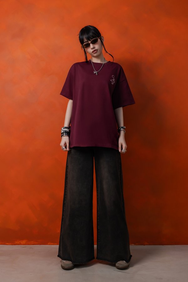 Daydreaming Dog Tee in Dark Carmine