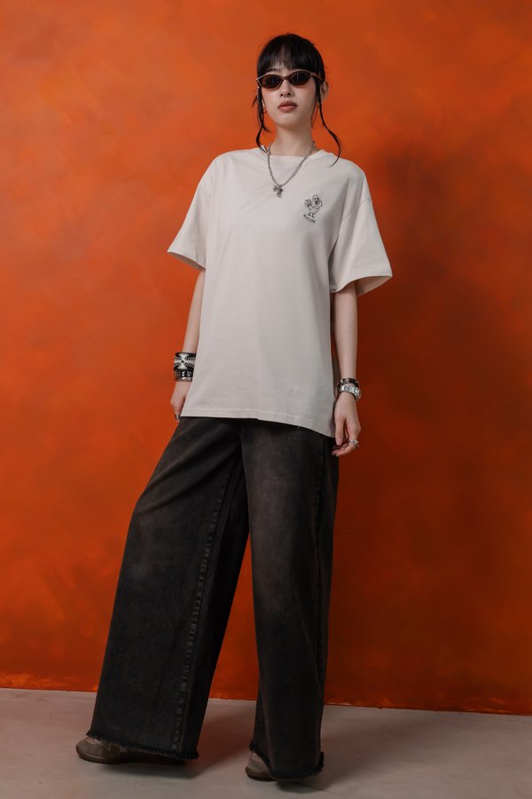 Confused Rooster Tee in Stone Beige