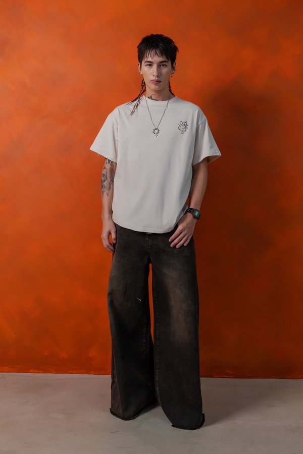 Mischievous Rat Tee in Stone Beige