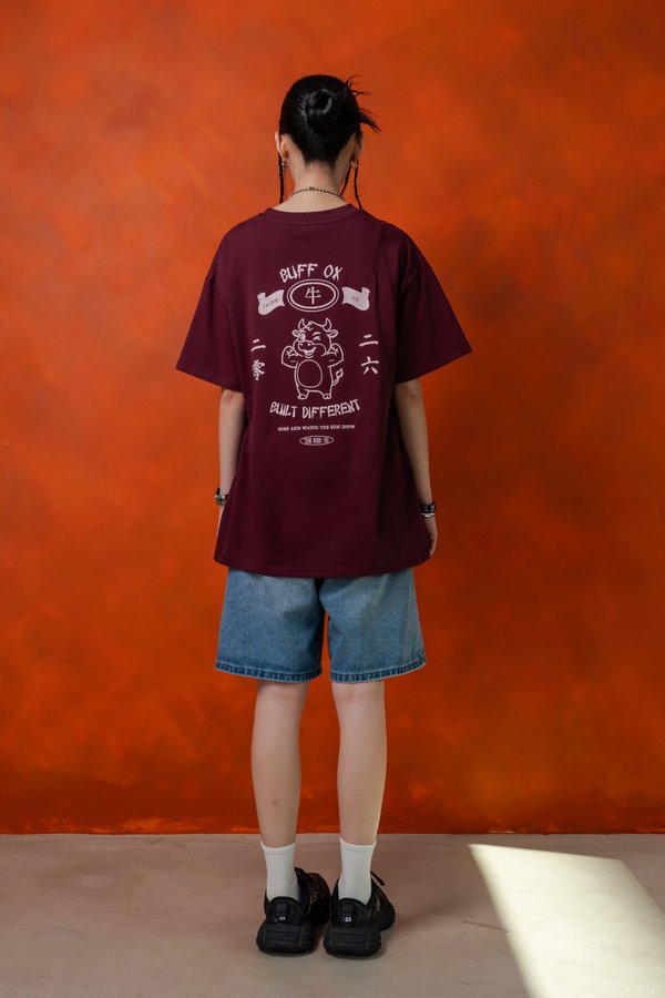 Buff Ox Tee in Dark Carmine