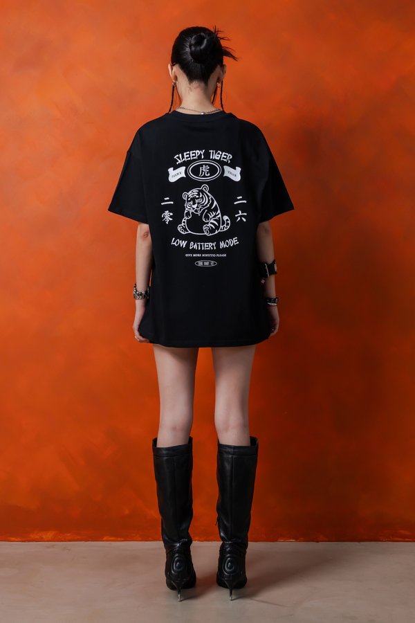 Sleepy Tiger Tee in Black