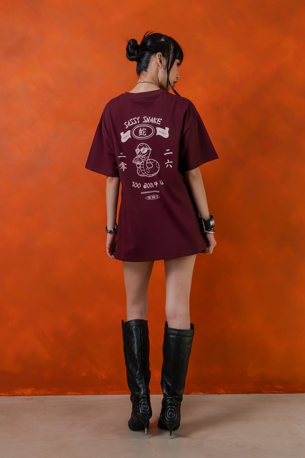 Sassy Snake Tee in Dark Carmine
