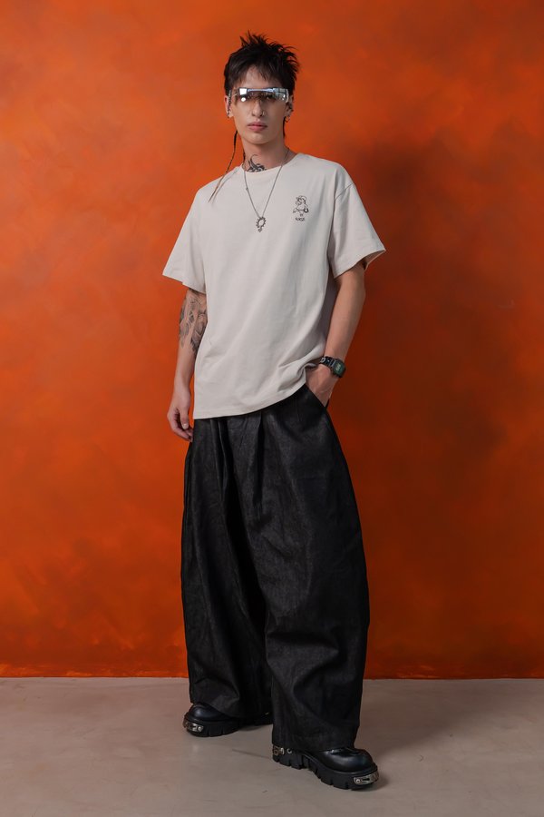 Happy Horse Tee in Stone Beige