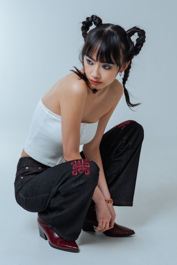 Lucky Knot Jeans in Grey Wash with Red Threads