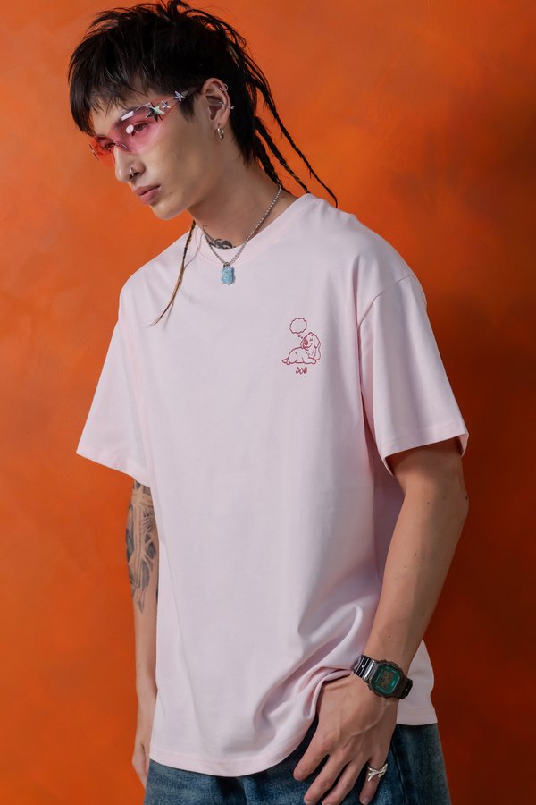 Daydreaming Dog Tee in Strawberry Pink