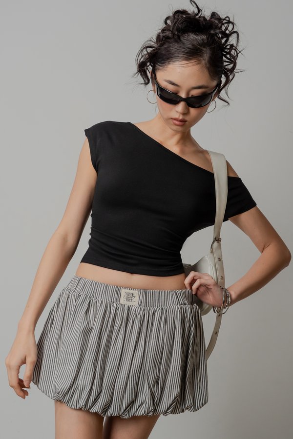 Blown Bubble Shorts in Black Stripes